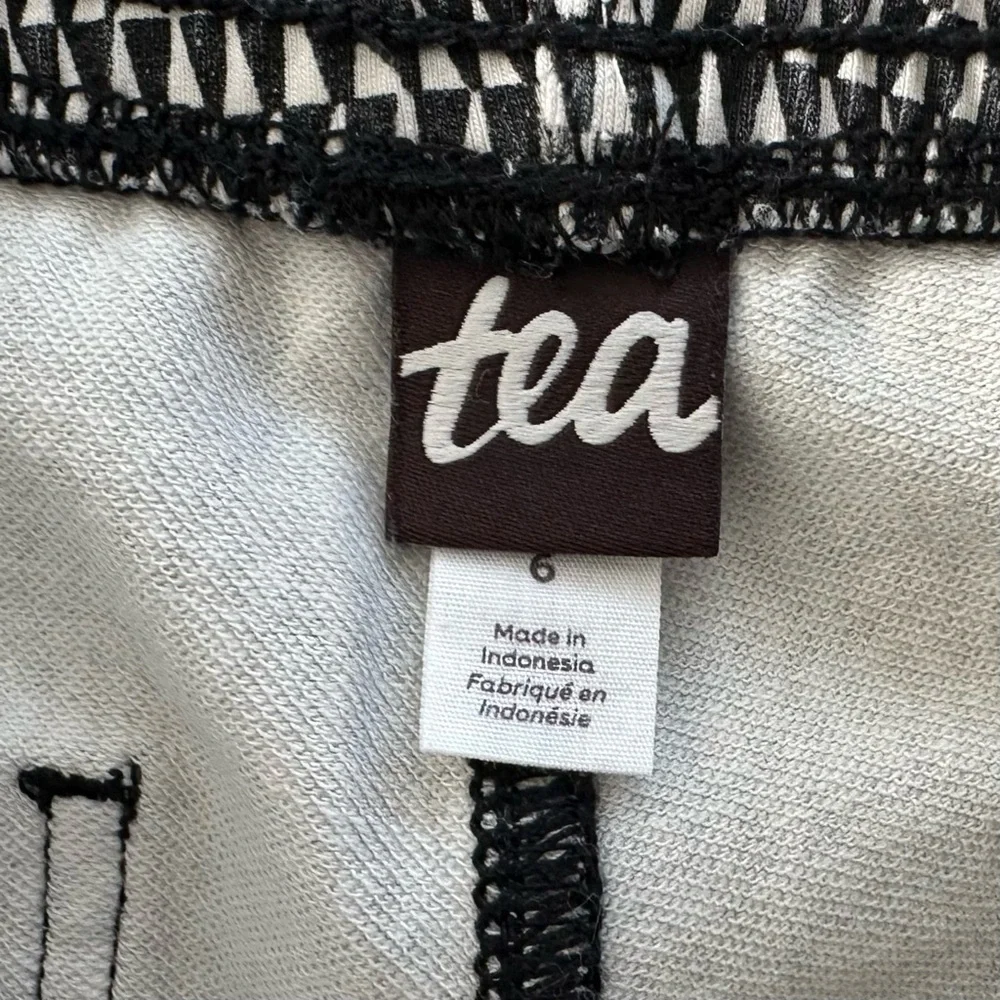 Drawstring Shorts - Picture 3 of 3